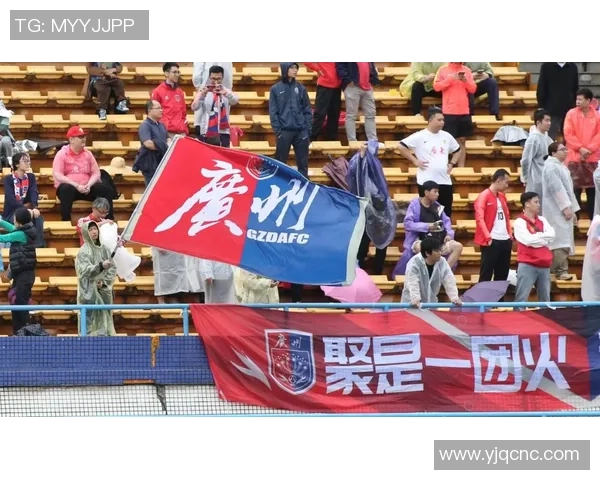 广州足球队荣登足球状态排行榜第二名展现强劲实力