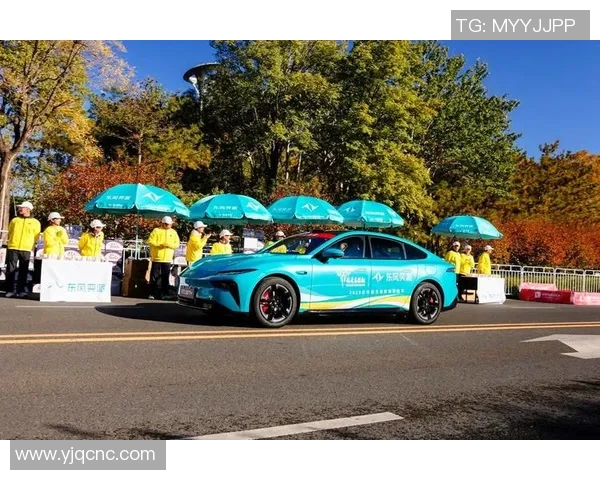 深圳城市马拉松点评：极限运动队默契配合展现团队精神与竞技魅力