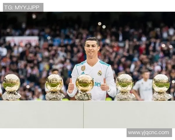 足球巨星的崛起与荣耀历程：从少年梦想到世界之巅的传奇故事